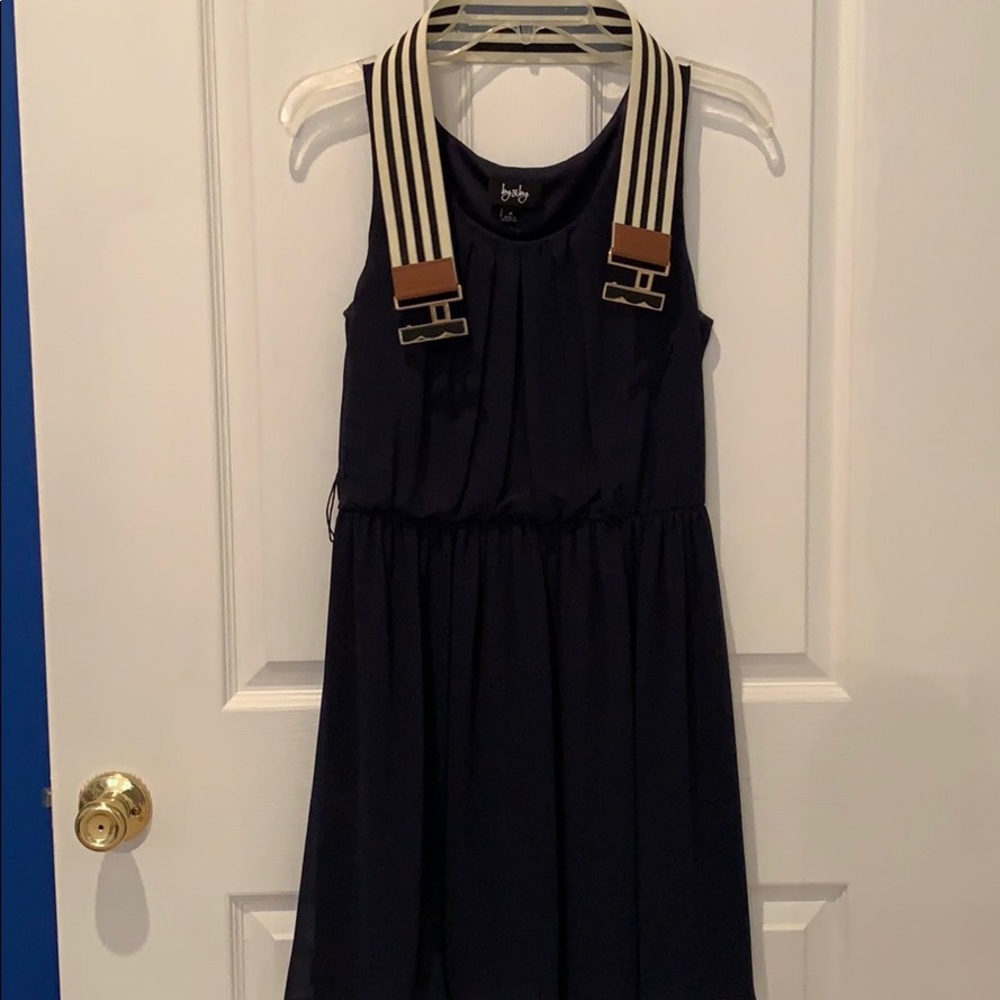 Sleeveless dress